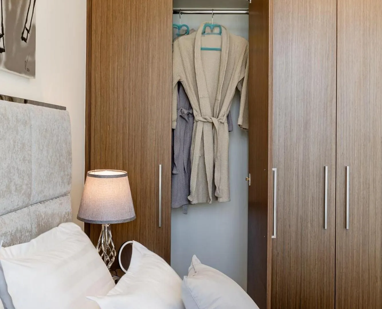 Elegantescapes - Large 2Br W Marina And Sea View Apartment Dubai