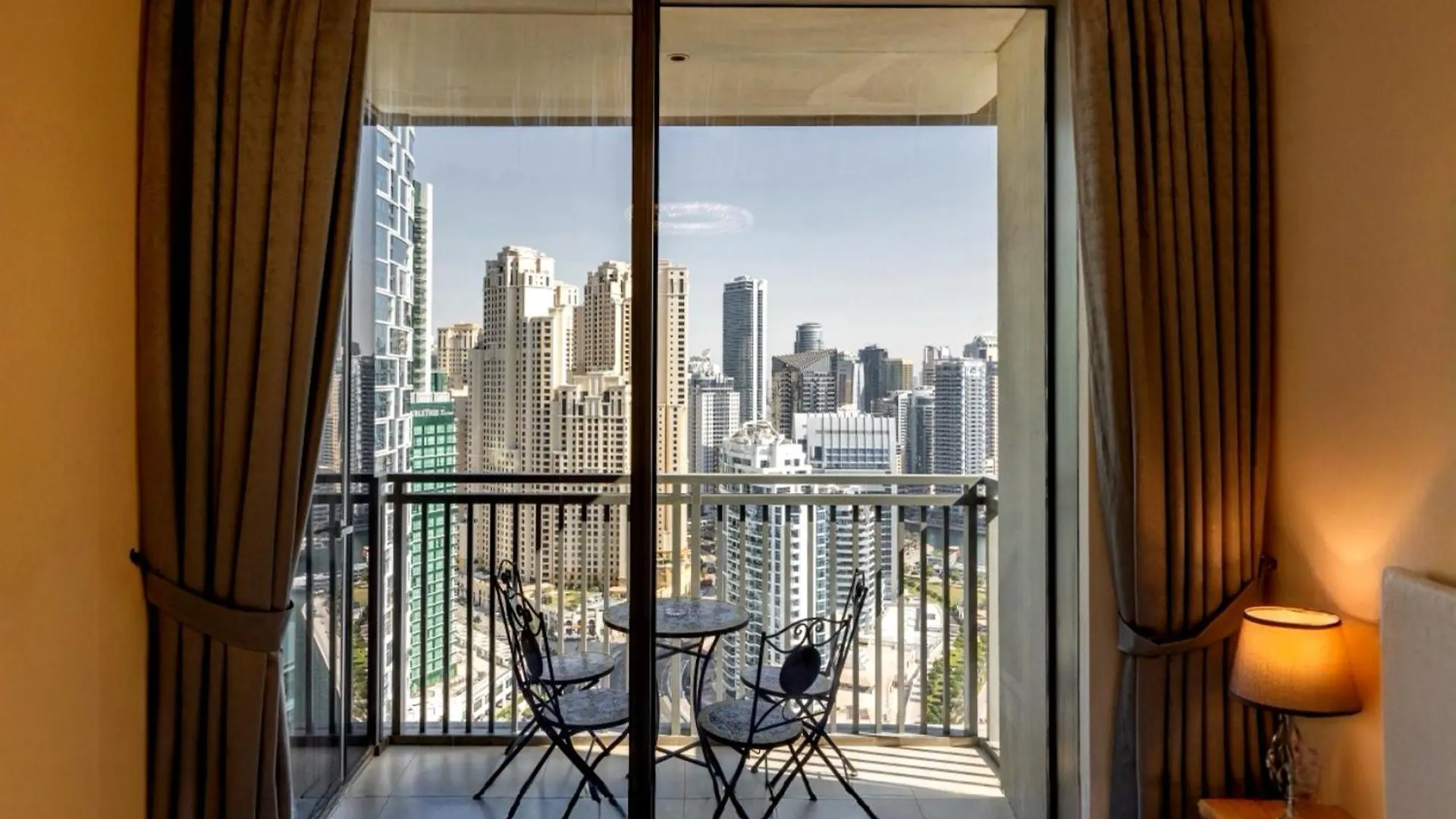 Elegantescapes - Large 2Br W Marina And Sea View Apartment Dubai 0*,  United Arab Emirates